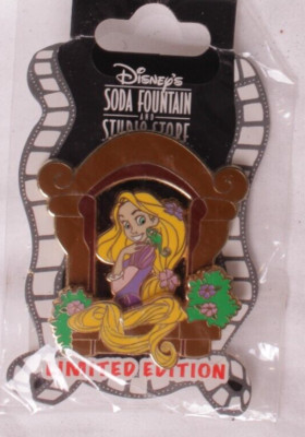 DSF DSSH Into the Woods Rapunzel & Pascal Tower Window Tangled Disney Pin LE 400
