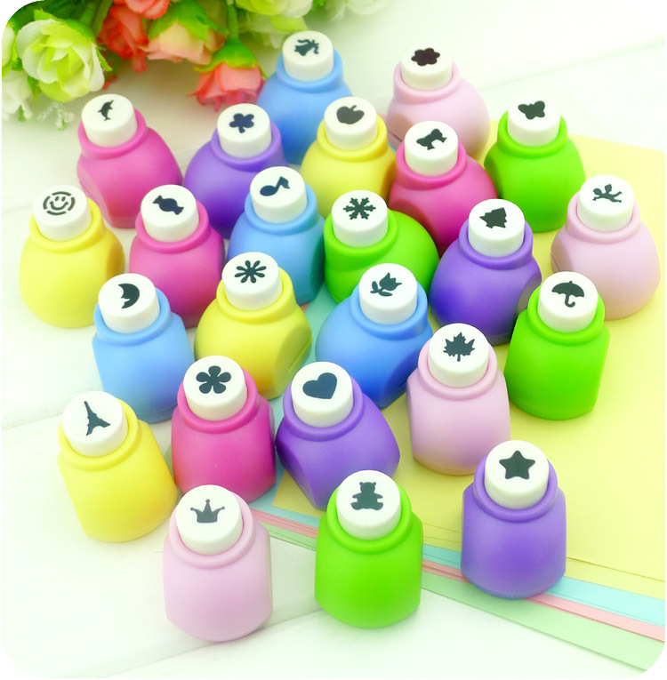 Set 24 Goffratori Mini Stampi Taglia Carta Album Fotografico Scuola Bambini dfh