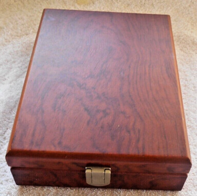 Brookstone 6 Piece Wine Opener Set in Wooden Box