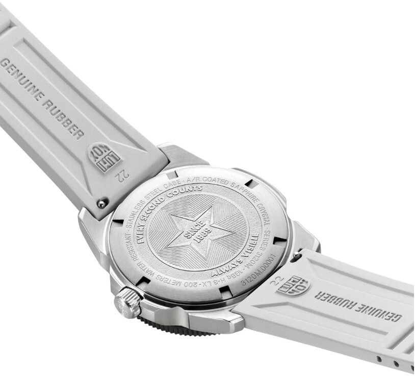 Pre-owned Luminox Pacific Diver White Dial White Rubber Strap Men's Watch – Xs.3128m.set