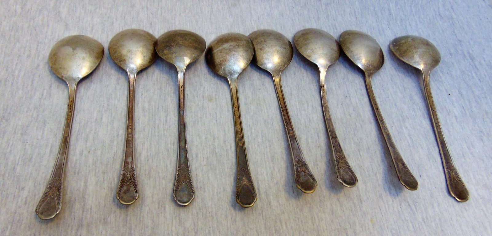 Set of 8 WM Rogers MFG CO Reinforced Plate I S 7