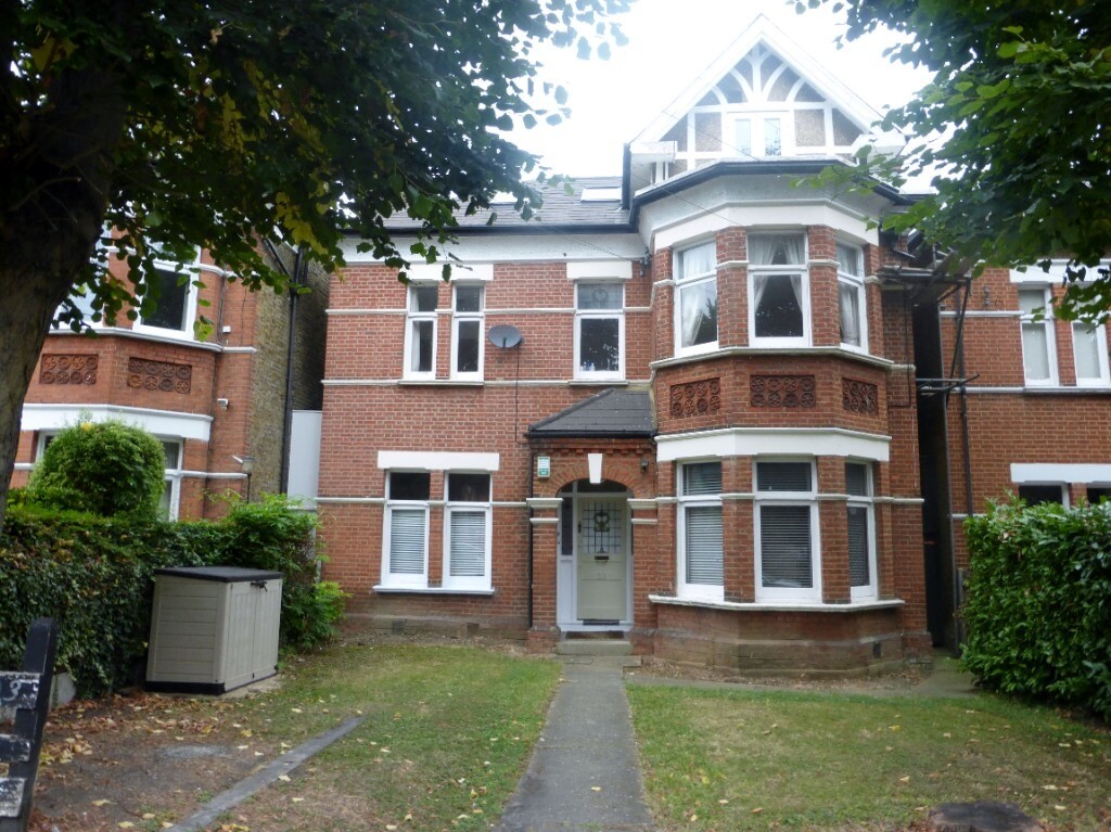 Bedford Hill BALHAM SW12 Exquisite Studio Flat All inclusive in