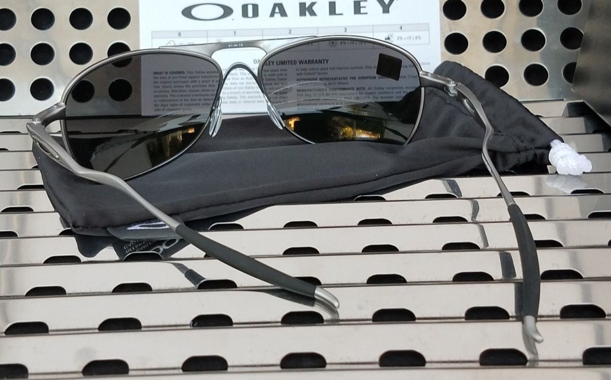 Pre-owned Oakley Crosshair Aviator Sunglasses 4060-2261 Lead W / Prizm Black Polarized