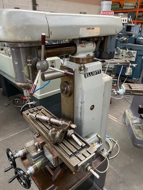 ELLIOTT OO UNIVERSAL MILLING MACHINE HOME WORK SHOP in Great Barr