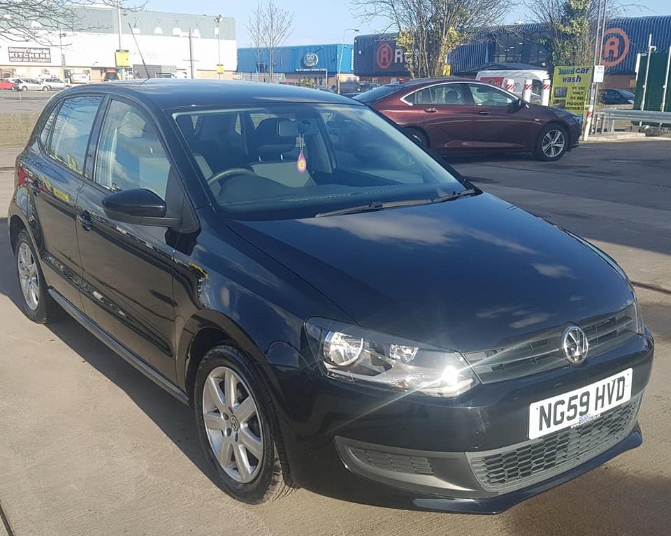 Volkswagen polo black