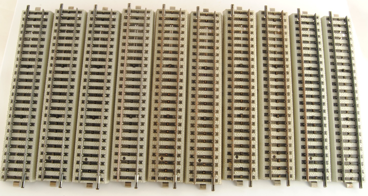 Marklin 5106 binario 10 dritti 18cm tipo M tracciato corrente alternata H0 1:87