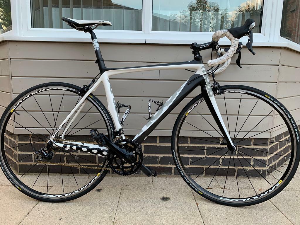 gumtree carbon road bike