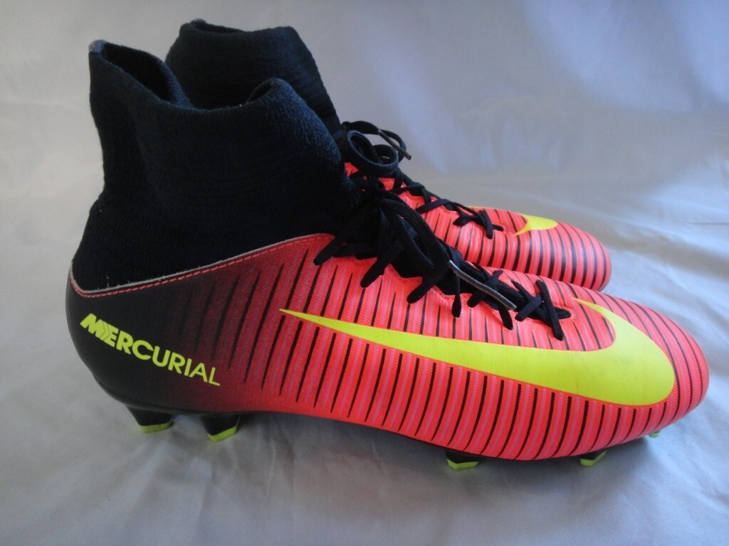 football boots size 4 with sock