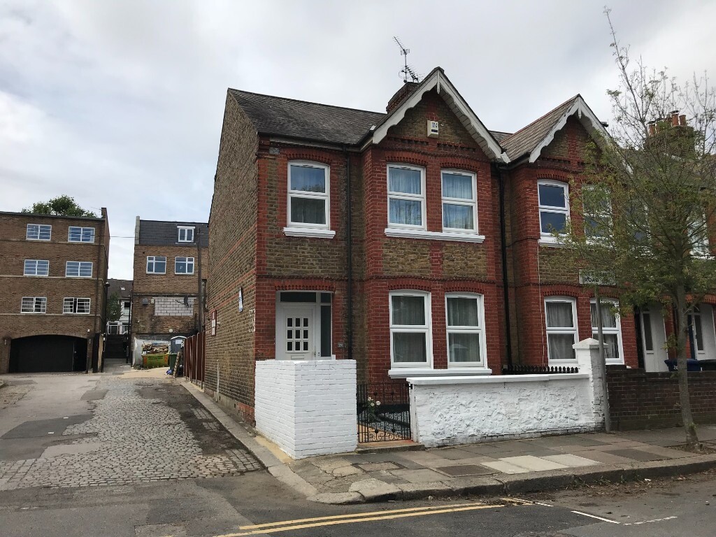 34 Bedroom House to let in Ealing, London Gumtree