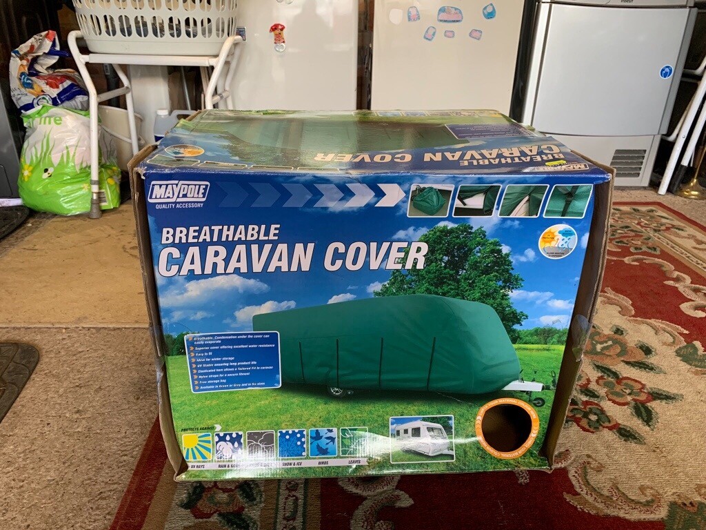 Maypole breathable caravan cover, fits up to 30 feet length, green