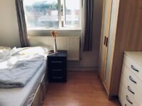 double room to let @ E1 2NJ all bills inclusive near city available for short/long term !