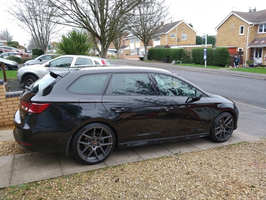 Seat Leon FR ST 184 DSG TECHNOLOGY PANORAMIC ROOF CUPRA ...