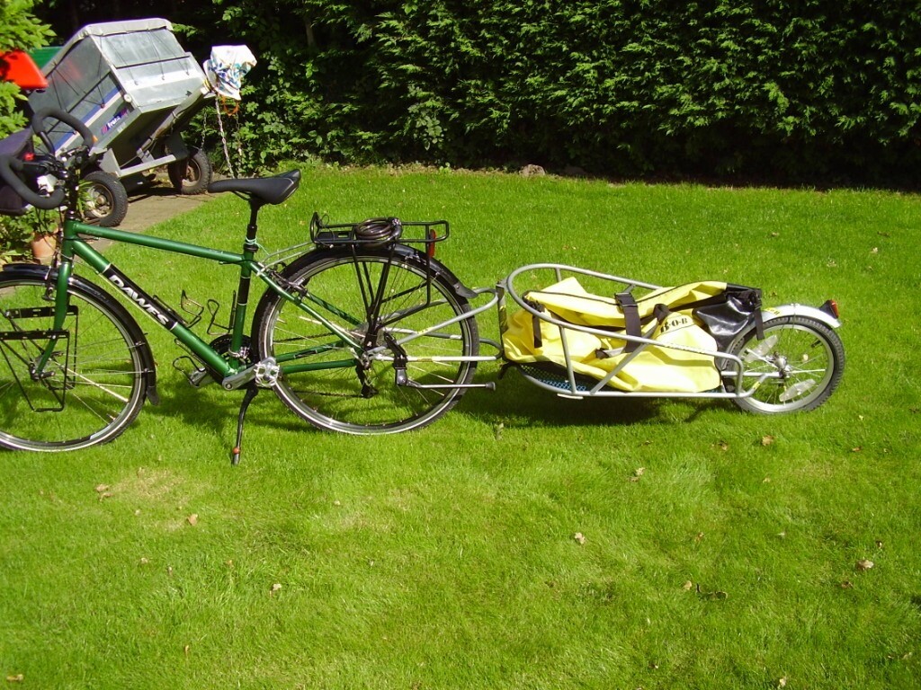 GENUINE BOB YAK BIKE CARGO TRAILER, WITH ACCESSORIES in Congleton