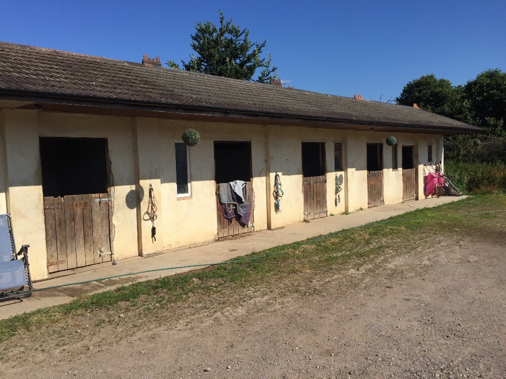 Stable and grazing for rent in WestonsuperMare, Somerset Gumtree