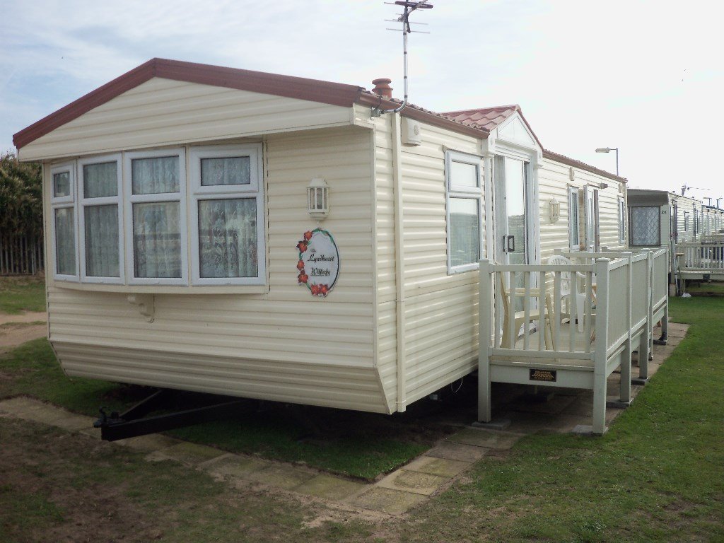 willerby Lyndhurst static caravan 37x12 foot 2 bedrooms plus pull out