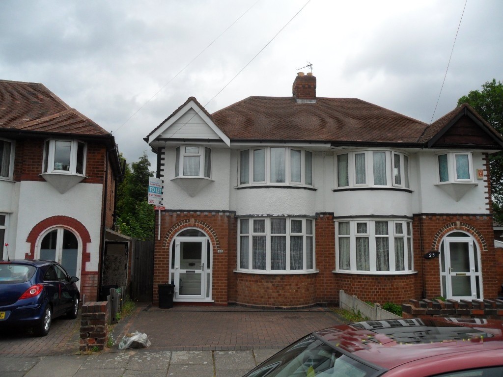 3 BEDROOM SEMI DETACHED HOUSE TO LET, NEWLY RENOVATED, PERRY BARR in