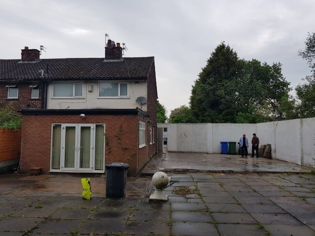 Furnished Studio Flat Little Hulton Farnworth Border Rent includes