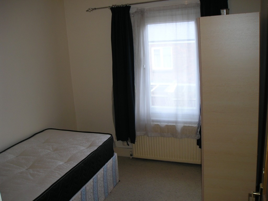 House Clearance This Weekend Beds Wardrobes Tables Etc Many