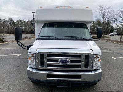 Owner Fully Reconditioned Non-CDL 4 Wheelchair Shuttle Bus - Just 52k Miles Mint Cond.