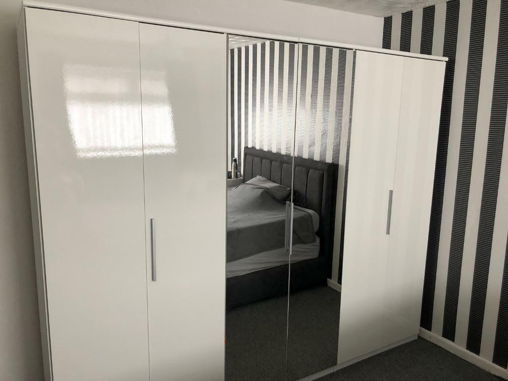 6 Door Wardrobe in Bolton, Manchester Gumtree
