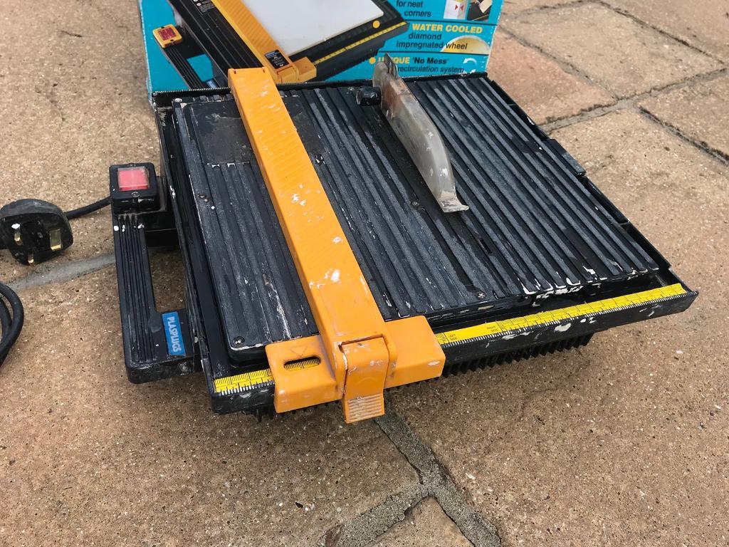 Tile wet wheel cutter in Clevedon, Somerset Gumtree