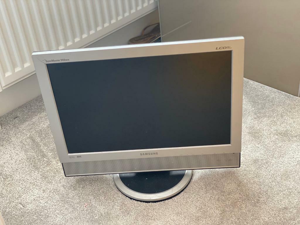 FREE Samsung Syncmaster 940MW Computer Monitor and LCD TV Combo in