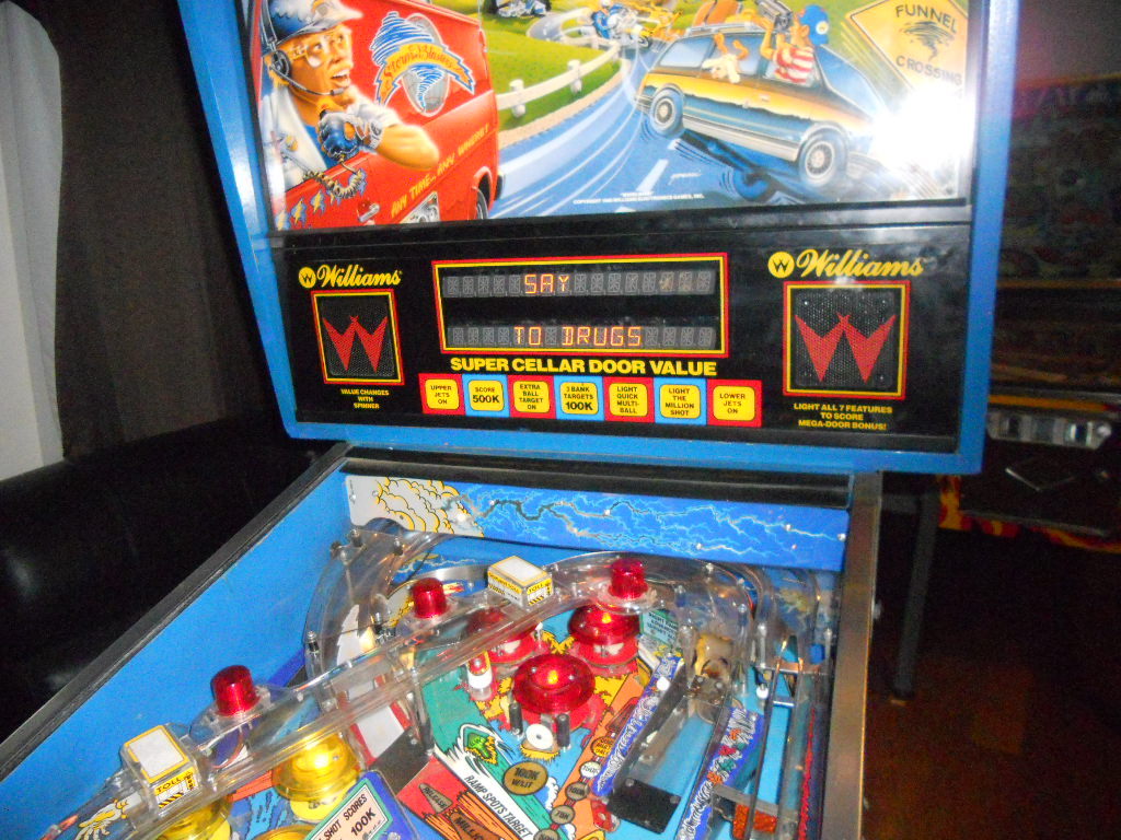 WHIRLWIND Pinball Machine Williams 1990