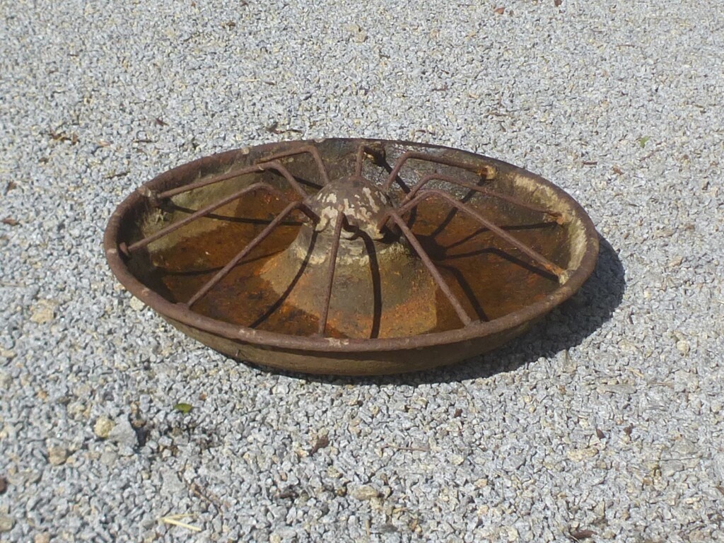 Vintage Cast Iron Round Large Pig Feeder Trough