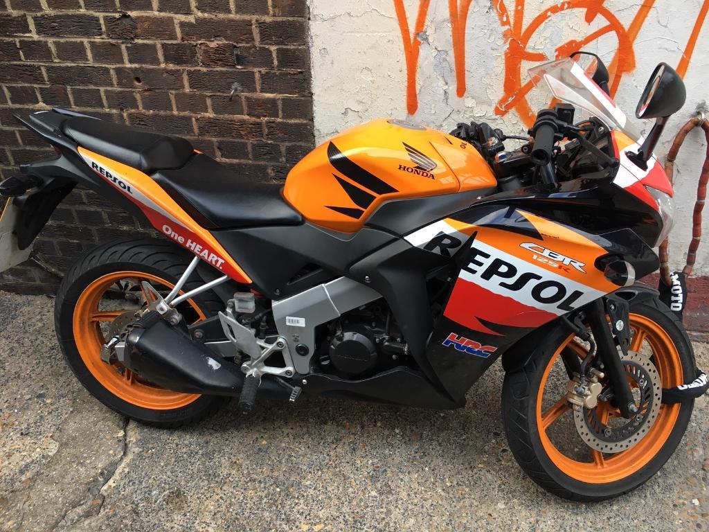 Honda cbr  125  Ono not sh cbf pes pcx Yamaha  in Willesden 