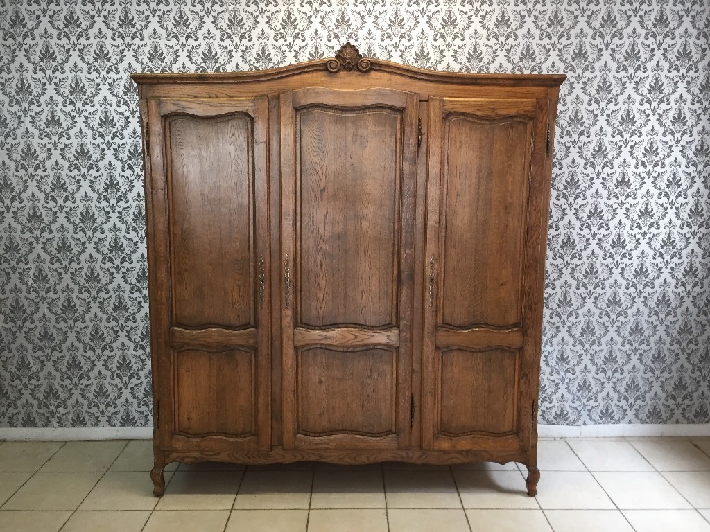 Wardrobe 3 Door Oak Louis Xv French Style In Goudhurst Kent