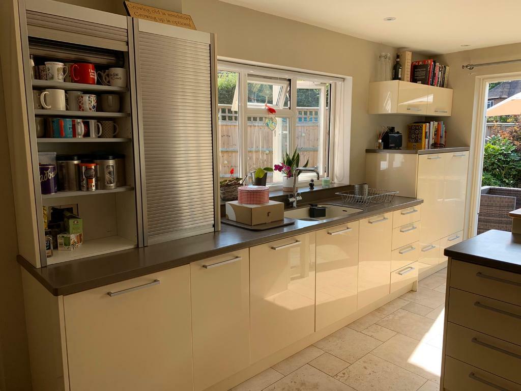 Entire Gloss Magnet Kitchen For Sale In Woking Surrey Gumtree
