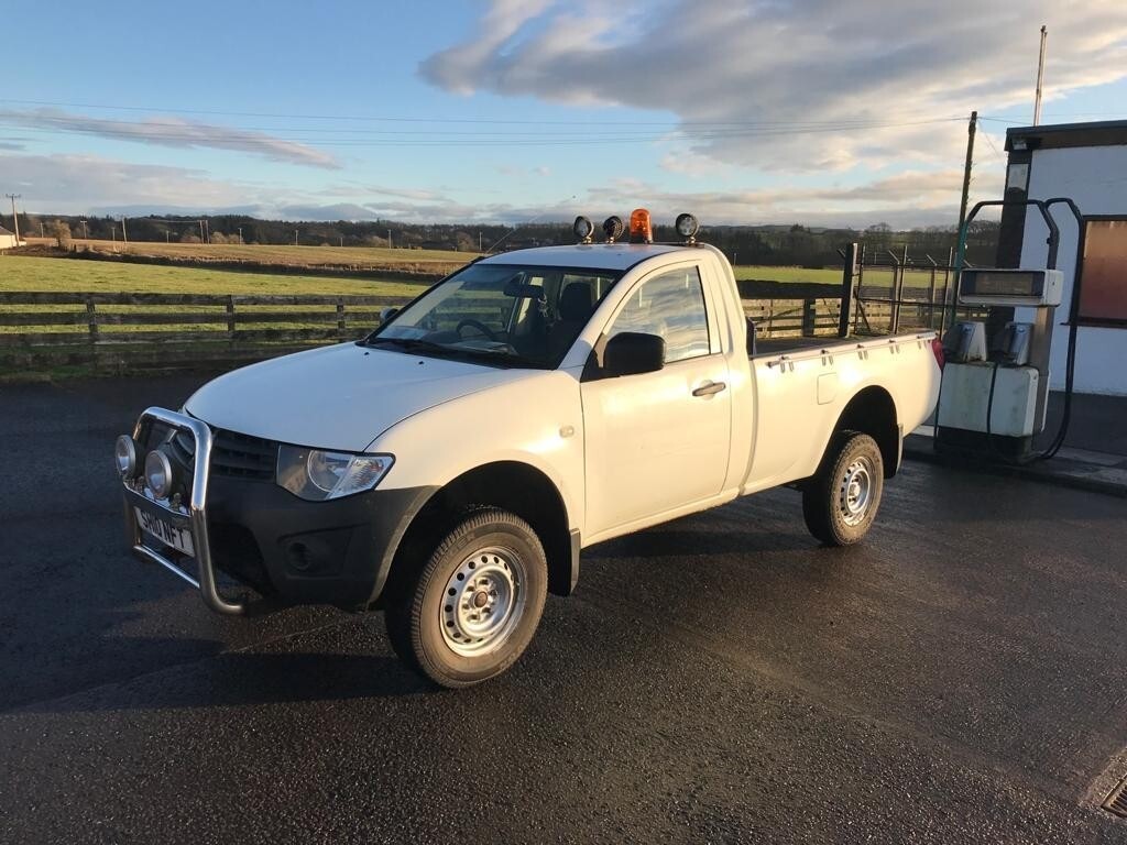 Mitsubishi l200 single cab