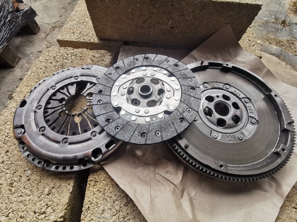 Sachs Volkswagen Transporter T5 Clutch and Dual Mass Flywheel for Parts