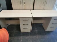 3 Drawer Desk in Excellent Condition!