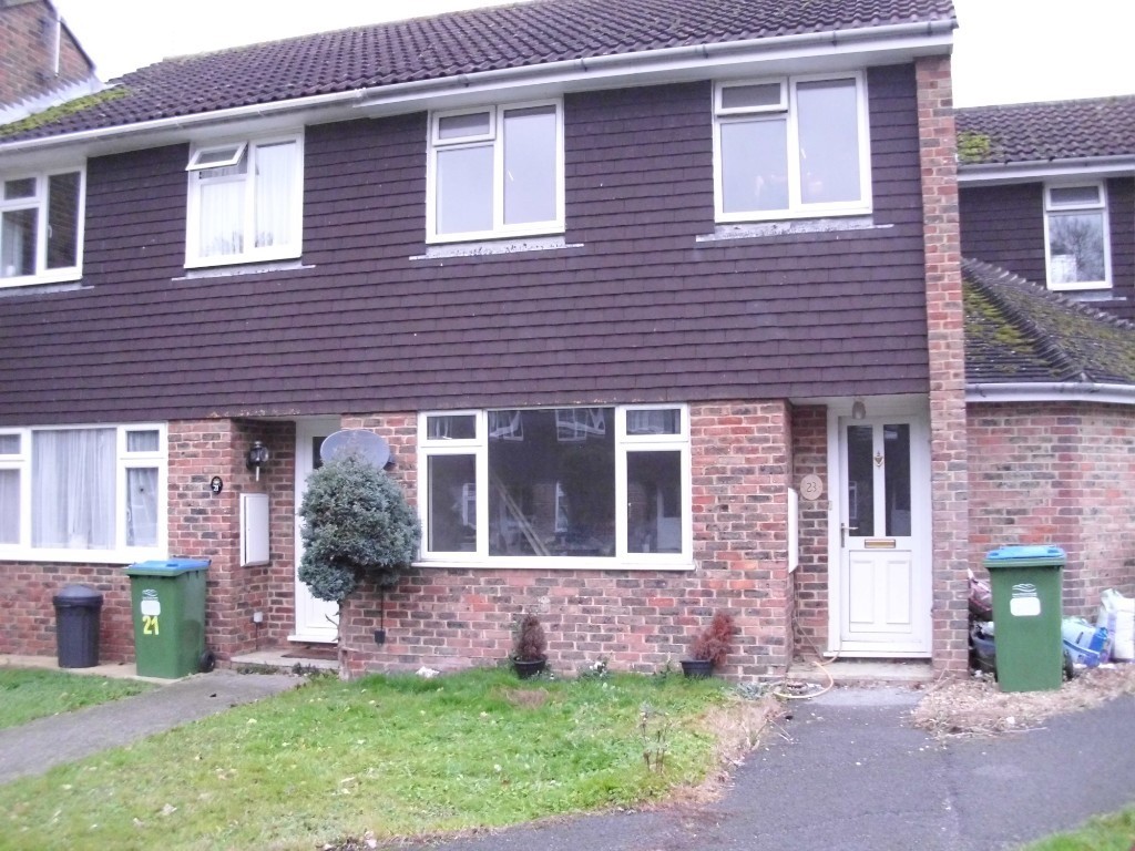 4/5 Bedroom House to Rent in Burgess Hill in Burgess Hill, West