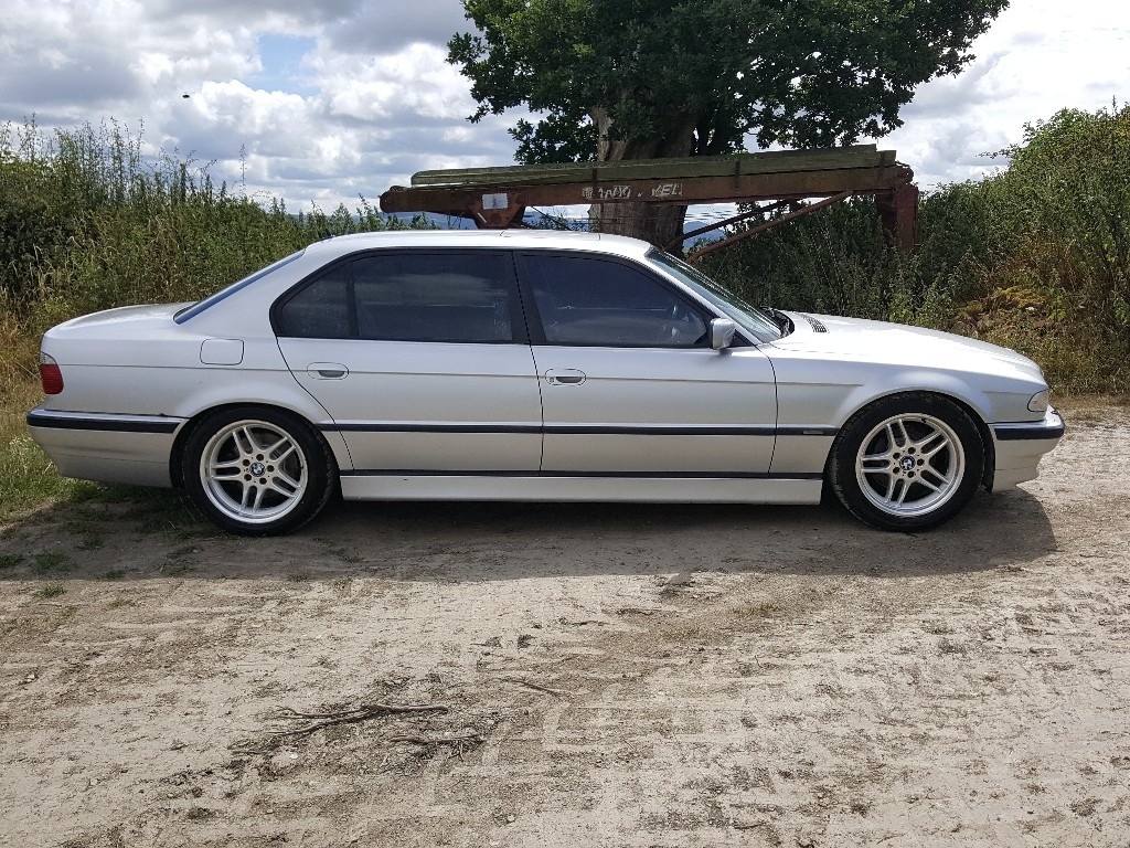 Bmw 740il e38