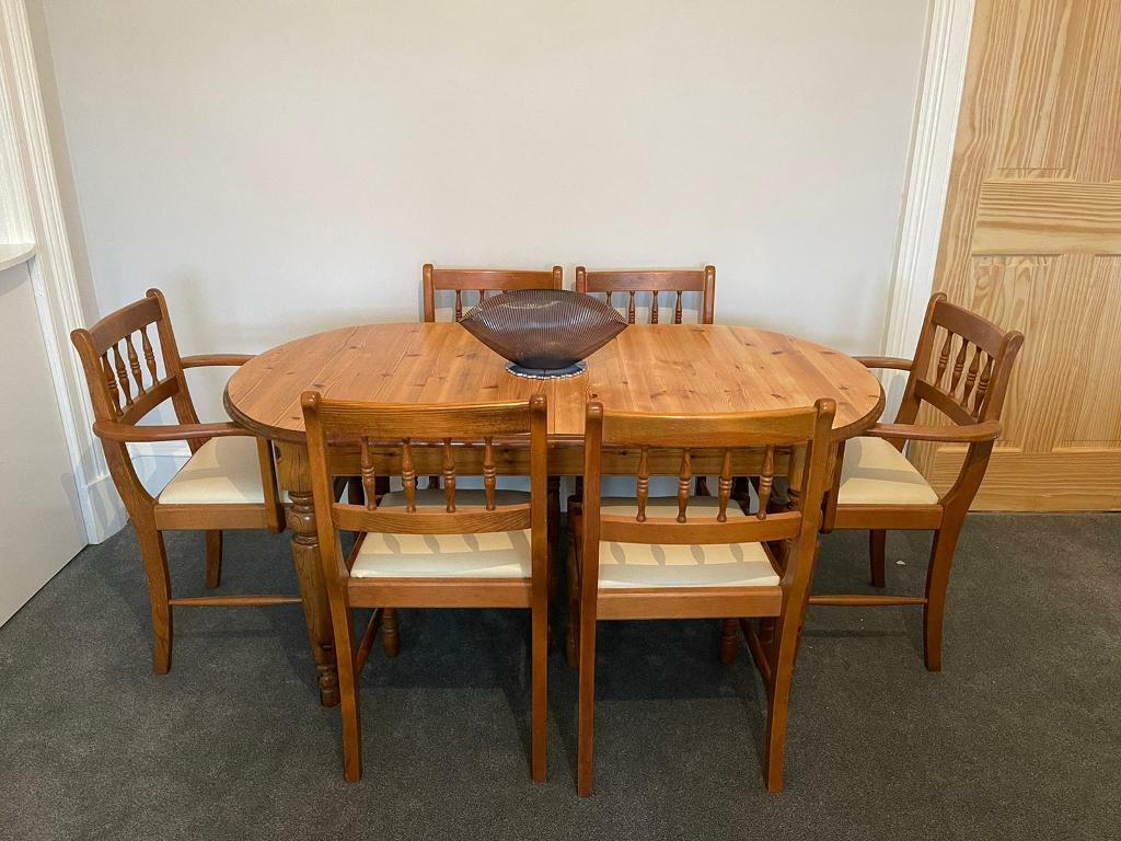 dining set, extending table and 6 chairs in Gourock, Inverclyde Gumtree