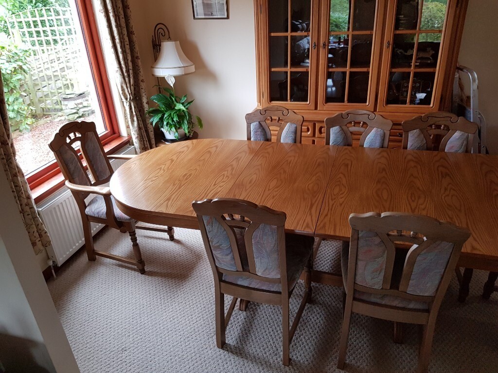 Price Drop - German made dining table with 8 chairs | in Jedburgh