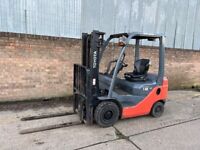 Toyota 1.8ton diesel forklift, clear view mast with sideshift 