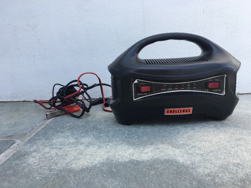 12v Challenge car battery charger in Winchester, Hampshire Gumtree