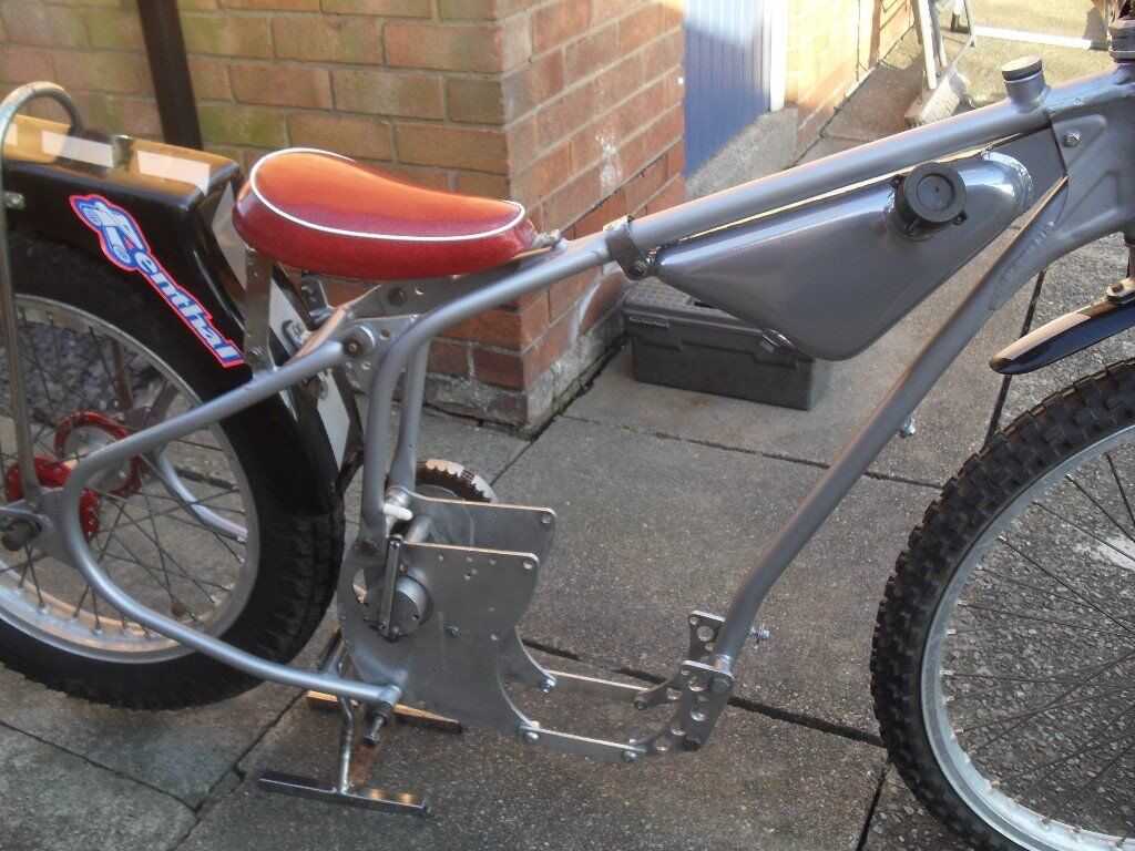 SPEEDWAY BIKE UPRIGHT ROLLING CHASSIS GODDEN JAWA  WESLAKE 