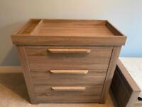 Cotbed & chest of drawers set Mamas & Papas