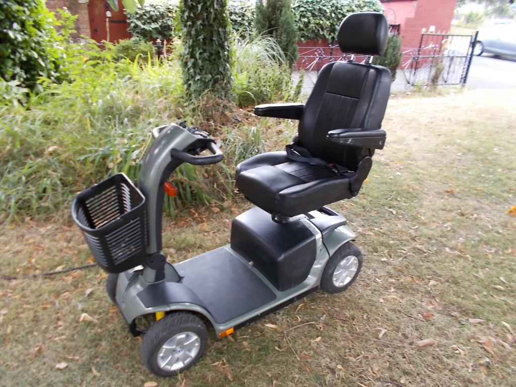 PRIDE COLT DELUXE 6.25 mph heavy duty mobility scooter, 28 stone weight