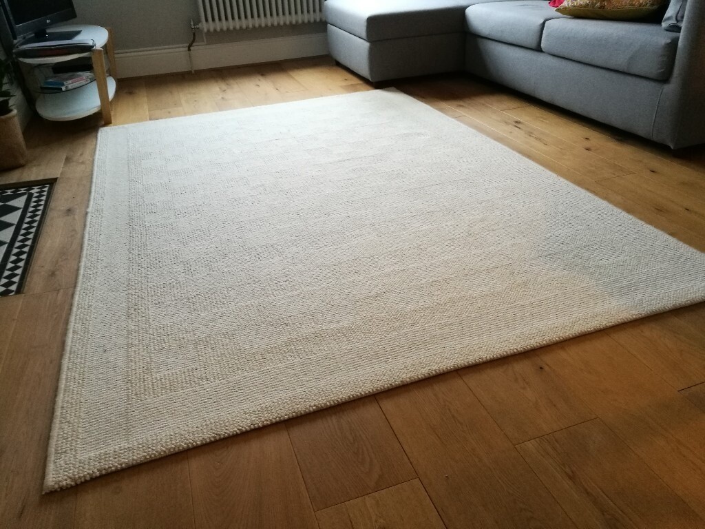 Large Cream wool Rug in Tunbridge Wells, Kent Gumtree