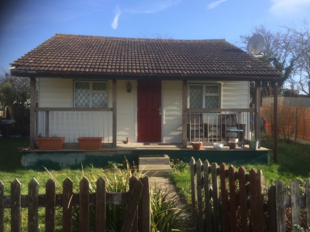 Chalet for sale . Barrow Marsh caravan park in Heybridge Essex. This is