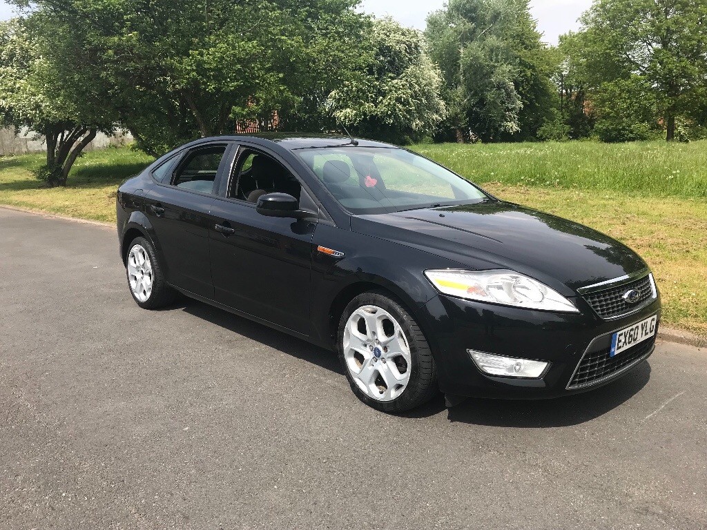 Black mondeo ford