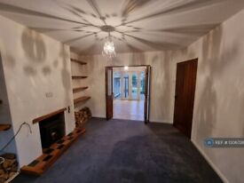3 bedroom house in Cherry Tree Road, Cheadle Hulme, Cheadle, SK8 (3 bed) (#1306728)