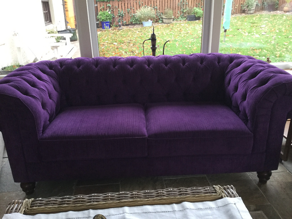 DEBENHAMS CHESTERFIELD SOFA PURPLE VELVET. VERY GOOD CONDITION in