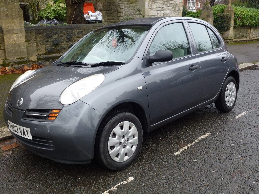 BEAUTIFULL CONDITION NISSAN MICRA 1.2 AUTOMATIC 2003 . 5 DOOR GREY