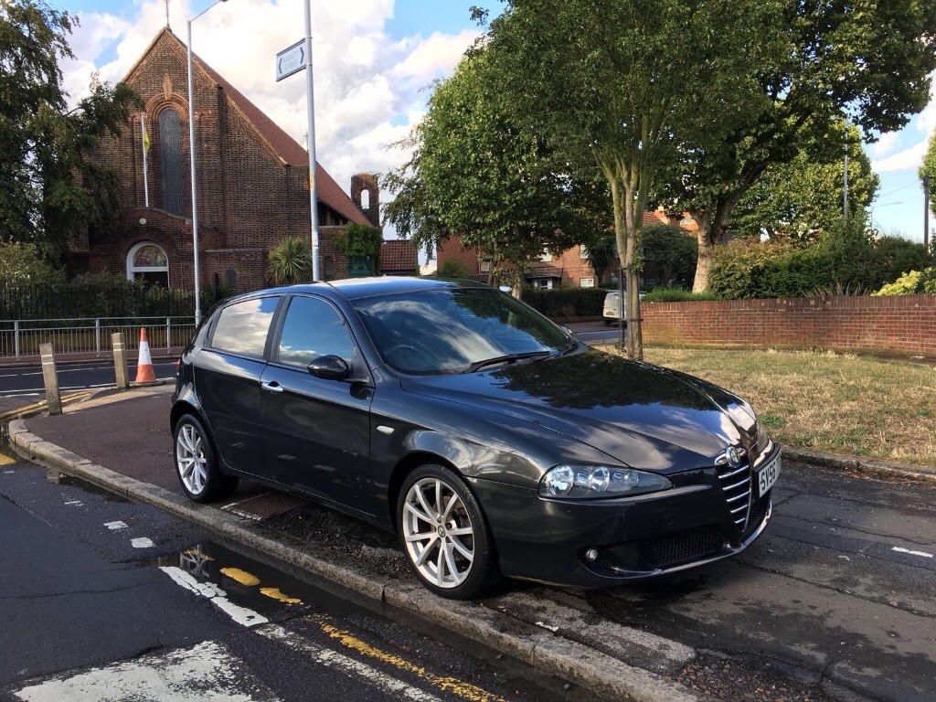 2006 56 Alfa Romeo 147 Ti 1.6 Petrol 5 Door Hatchback Fully Loaded Black  Leather Seat Only £1450 ONO